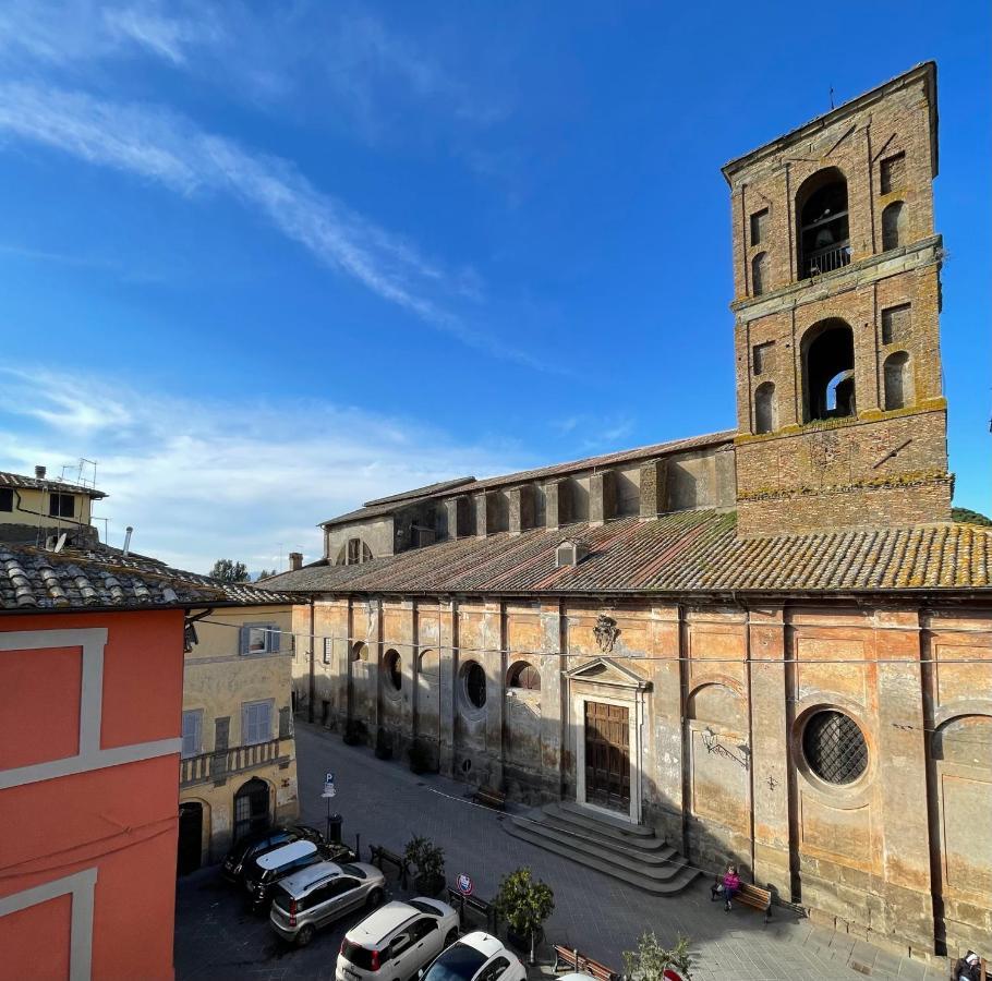 Nepi - Appartamento Centro Storico Duomo Buitenkant foto